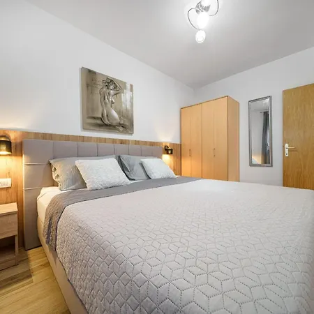A4b By Interhome Apartman Vodice