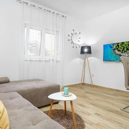 A4b By Interhome * Vodice